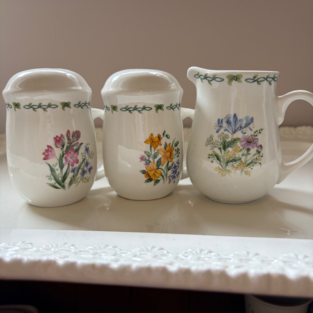 Thomson Pottery Floral Garden Pitcher Salt Pepper Shakers Botanical Set